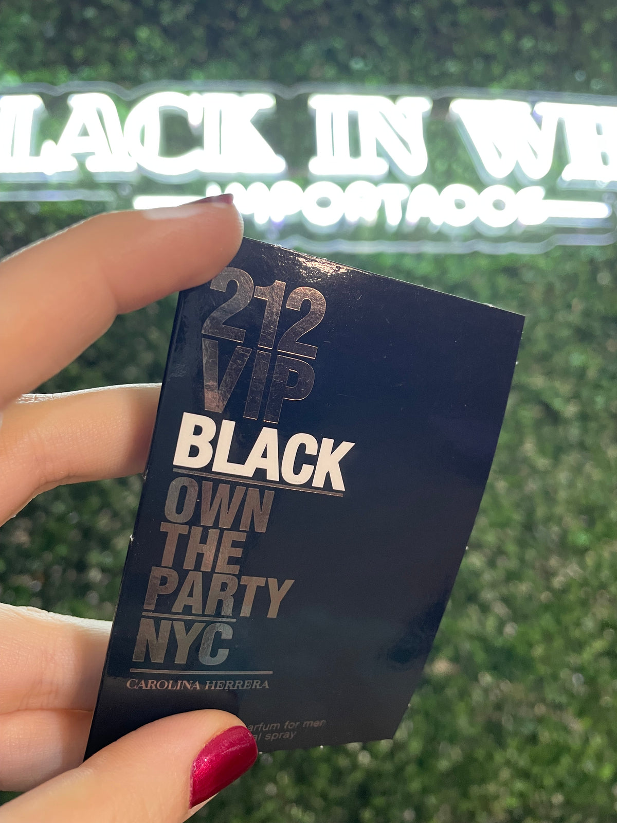 Flaconete 1,5ml - 212 Vip Black Men