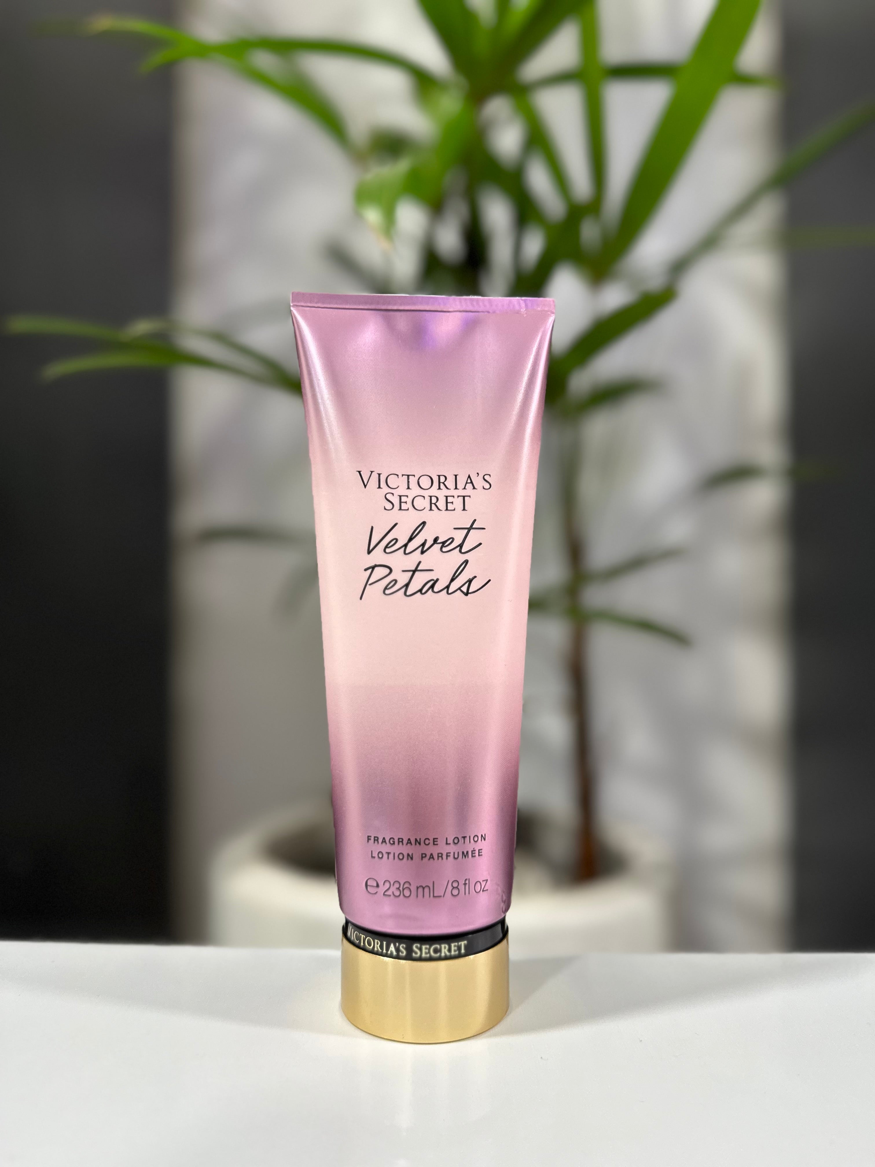 Creme Victoria´s Secret - Velvet Petals 236ml